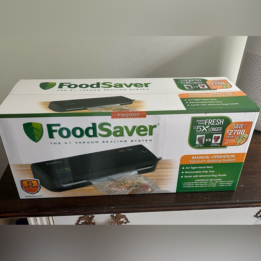 FM2000 Vacuum Sealing System - Black